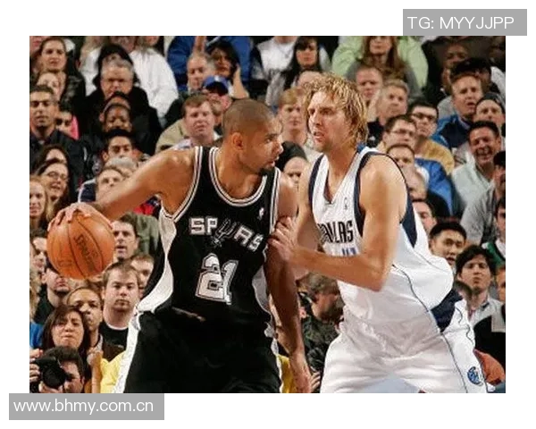 邓肯与诺维茨基的传奇对决:篮球史上的伟大前锋之争 邓肯与诺维茨基的传奇对决:篮球史上的伟大前锋之争