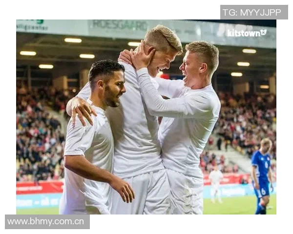 丹麦与法国白色球衣对决的精彩瞬间与战术分析 丹麦与法国白色球衣对决的精彩瞬间与战术分析