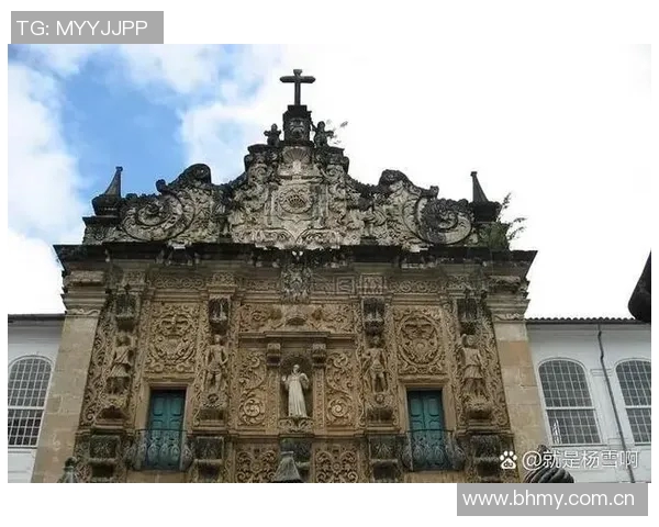 加莱诺的艺术魅力与文化传承探讨:从历史到现代的深度解析 加莱诺的艺术魅力与文化传承探讨:从历史到现代的深度解析