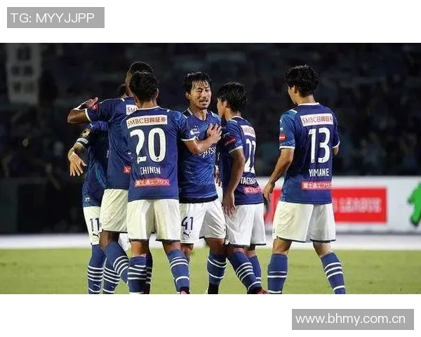 川崎山峰与磐田喜悦的激烈对决展现足球魅力与团队精神 川崎山峰与磐田喜悦的激烈对决展现足球魅力与团队精神