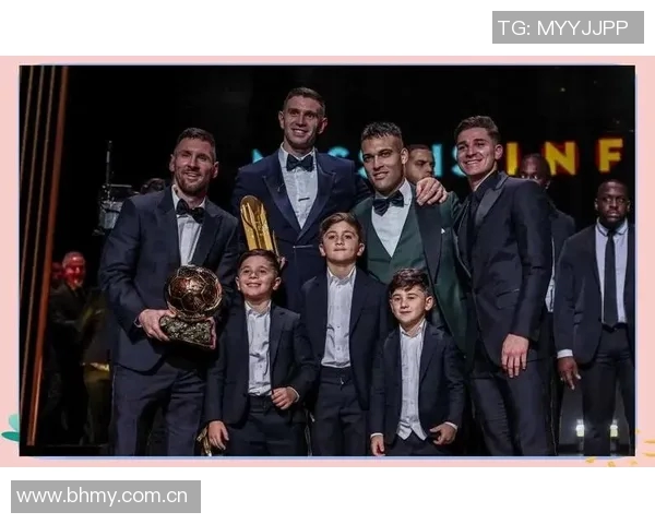 马丁内斯的传奇旅程与足球生涯的辉煌成就解析